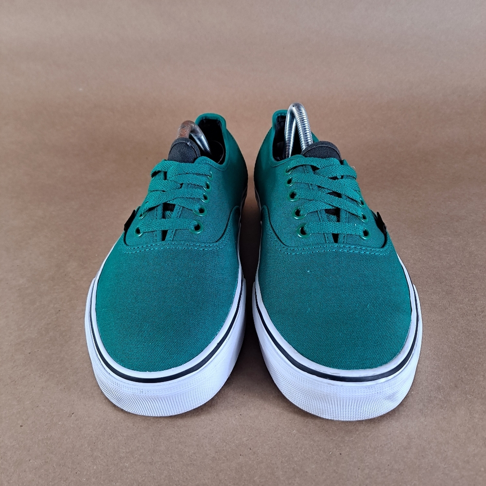 Vans Off The Wall Classics Green/Gum Sole Shoes - Picture 3 of 9